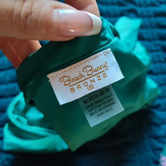 Kiss A Girl Set - Picture 9 of 11